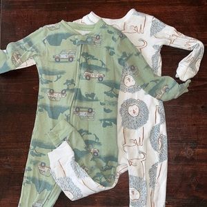 Carter’s baby boy footless pjs
